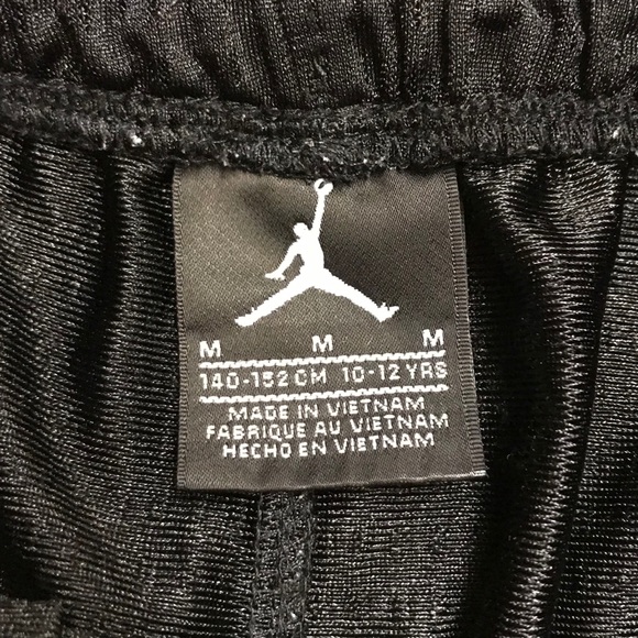 🌴3/$20 Jordan Shorts Black - Picture 3 of 3